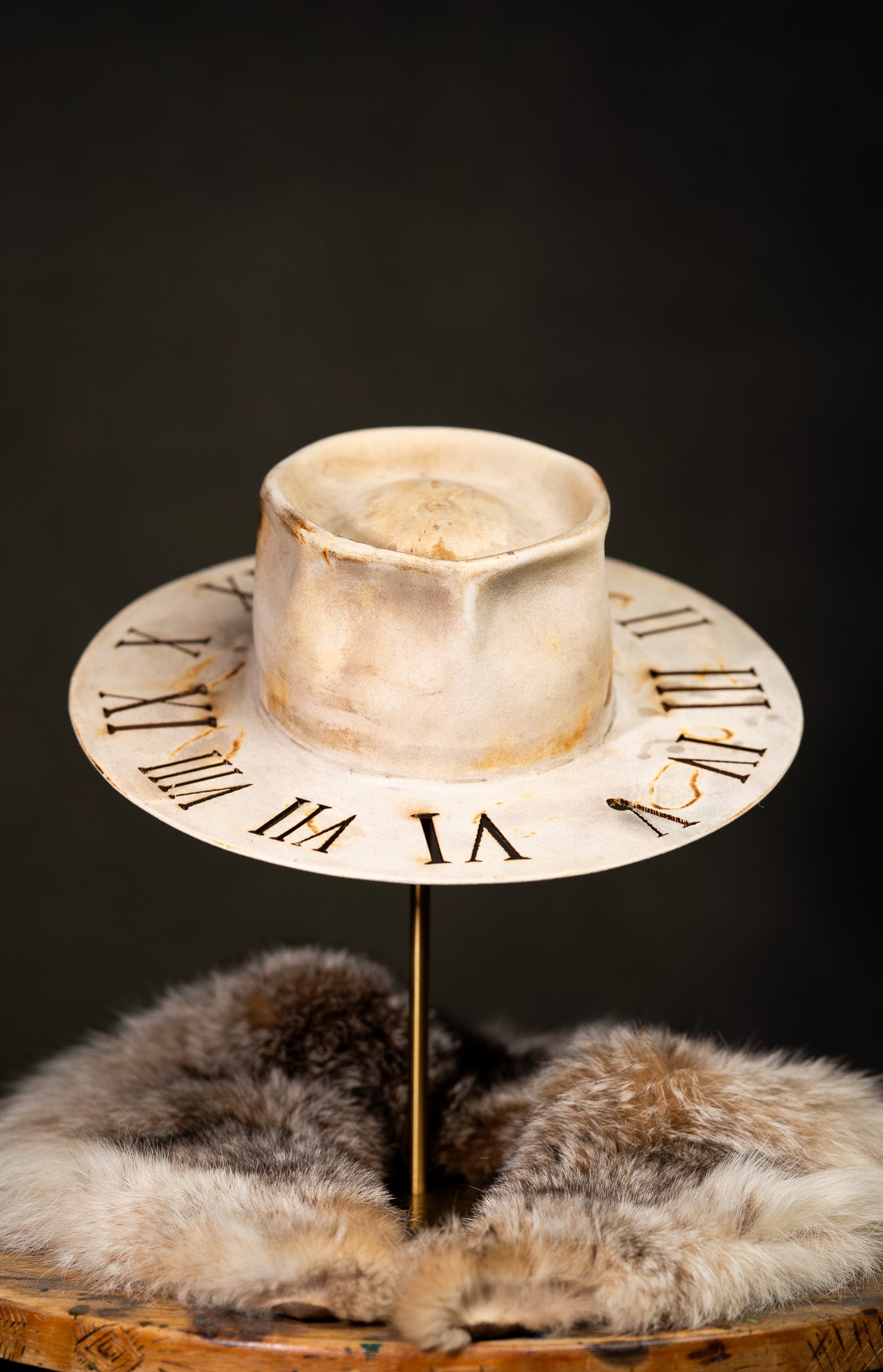 11:11 SOMBRERO DE RELOJ