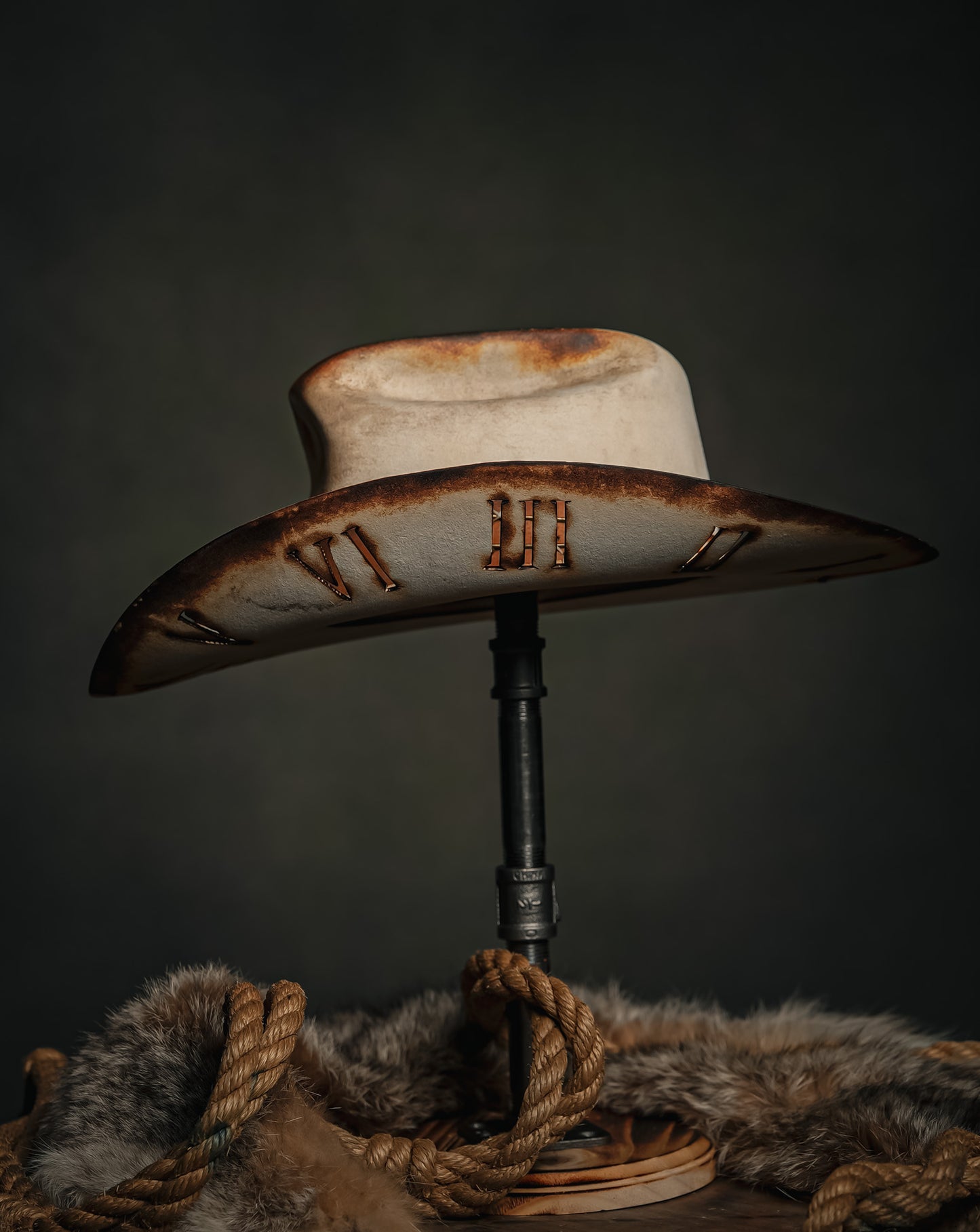 11:11 SOMBRERO DE RELOJ