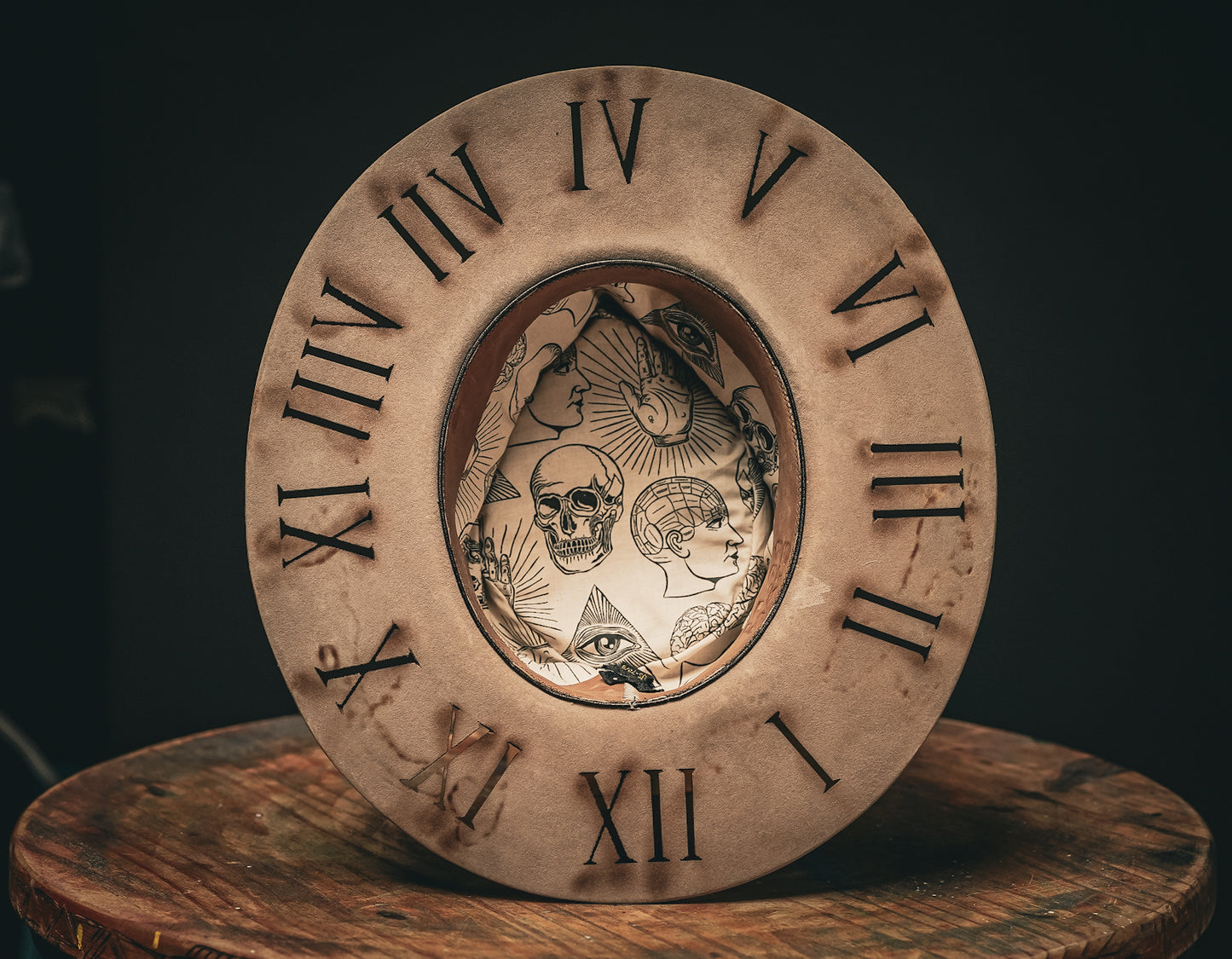 11:11 SOMBRERO DE RELOJ 