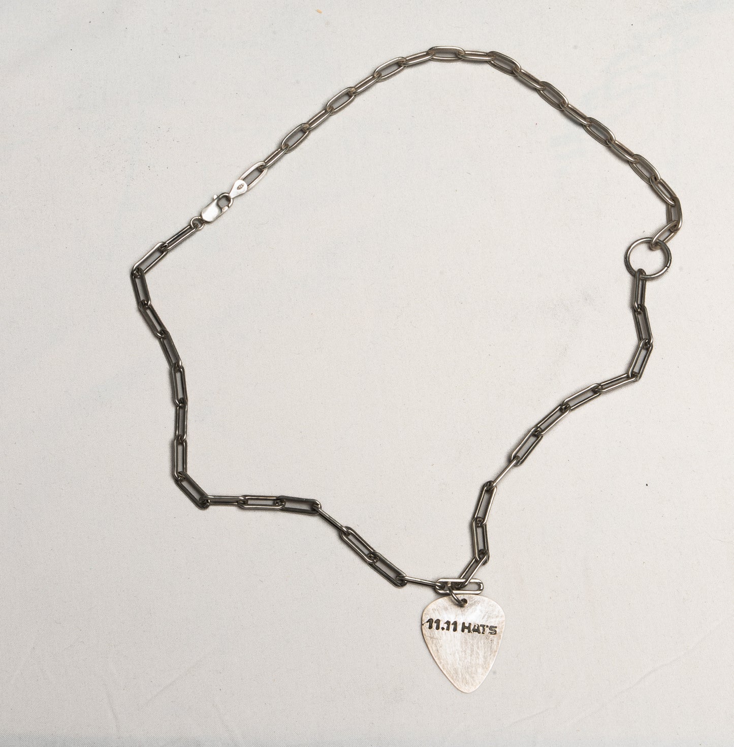 925 GUITAR PICK PAPERCLIP NECLACE